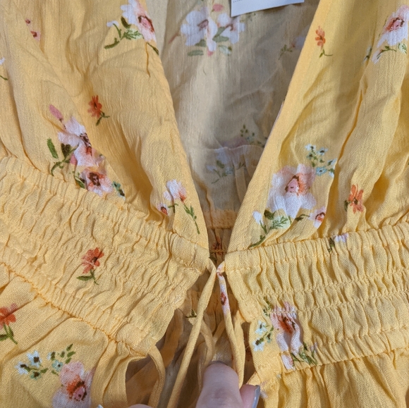 Yellow Forever 21 Tie-Front Top - Picture 5 of 10